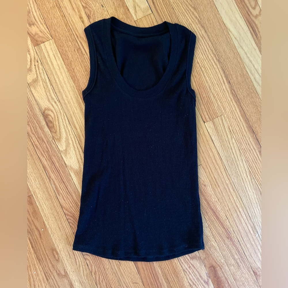 Woolx Sloane Merino Scoop neck tank M Black